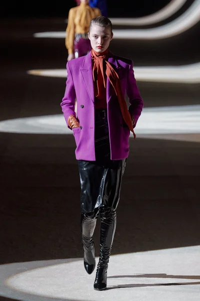 Look 46